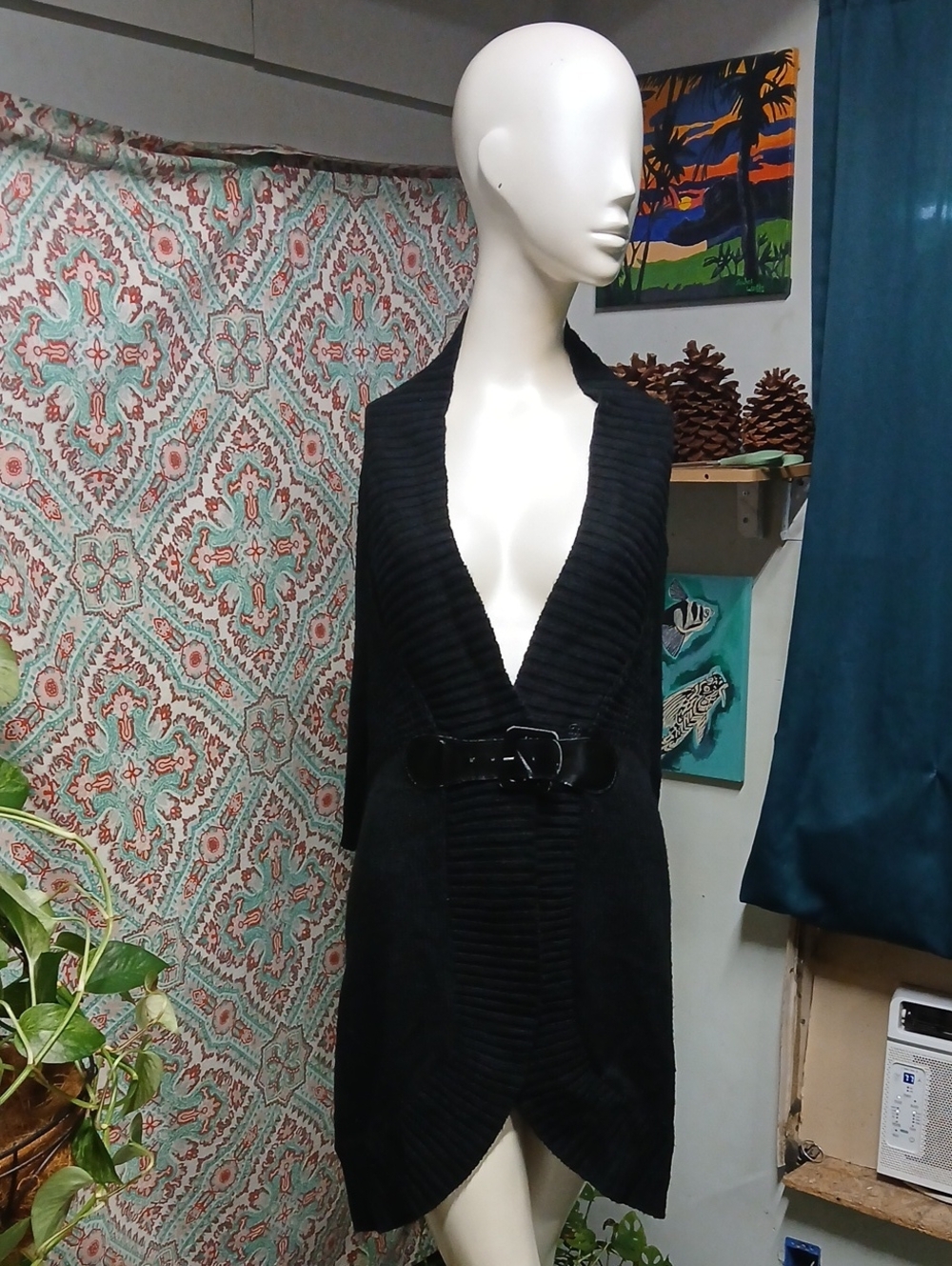 Takeout Black Acrylic Cardigan w/Faux Leather Belt Hook, Size L (Needs Repair)